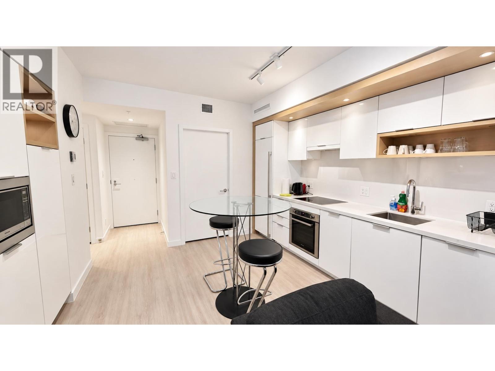 Listing photo — 212 – 1661 Quebec Street, Mount Pleasant / Olympic Village, Vancouver East (MLS® R3168154)