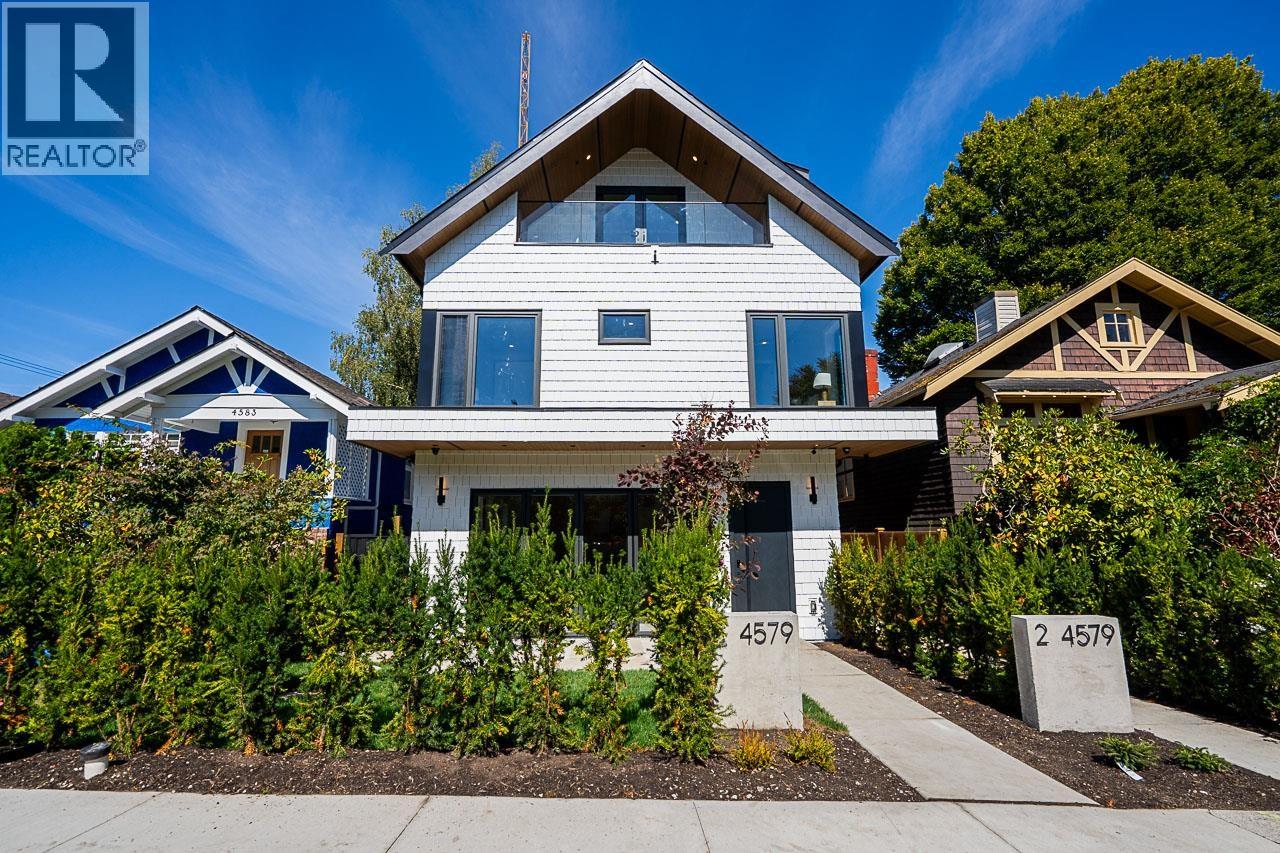 Listing photo — 1 – 4579 W 11th Avenue, Vancouver (MLS® R3162140)