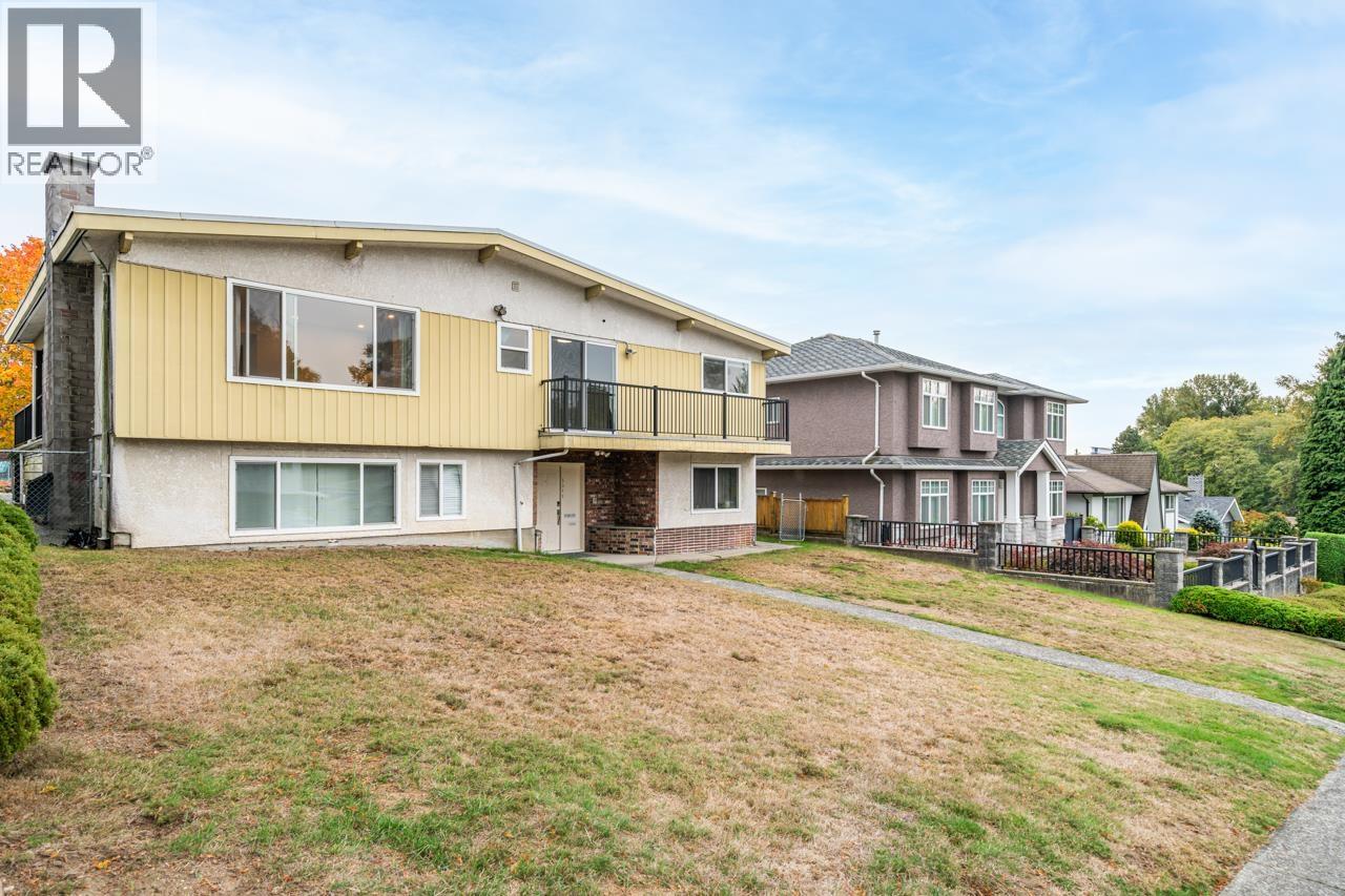 Listing photo — 5311 Meadedale Drive, Burnaby (MLS® R3177222)